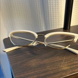 Chic White Cat-Eye Glasses